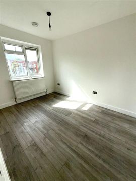 Eric Street, London E3, Room to rent