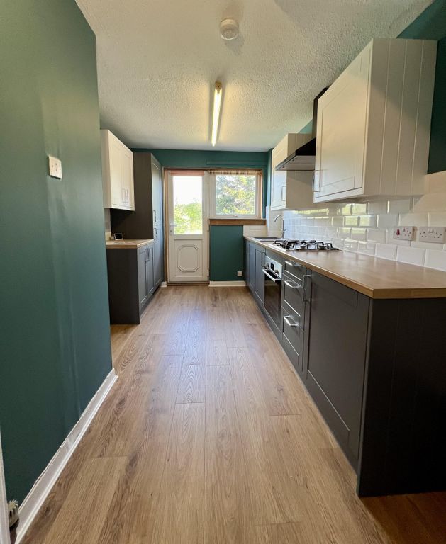 Additional image 7 of 2 bed terraced house to rentAlmond Road, Bearsden, Glasgow G61