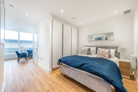 West Gate, Park Royal, London W5, Studio to rent