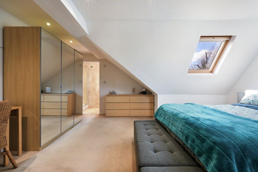 Additional image 14 of 4 bed semi-detached house for saleOatlands Avenue, Weybridge KT13