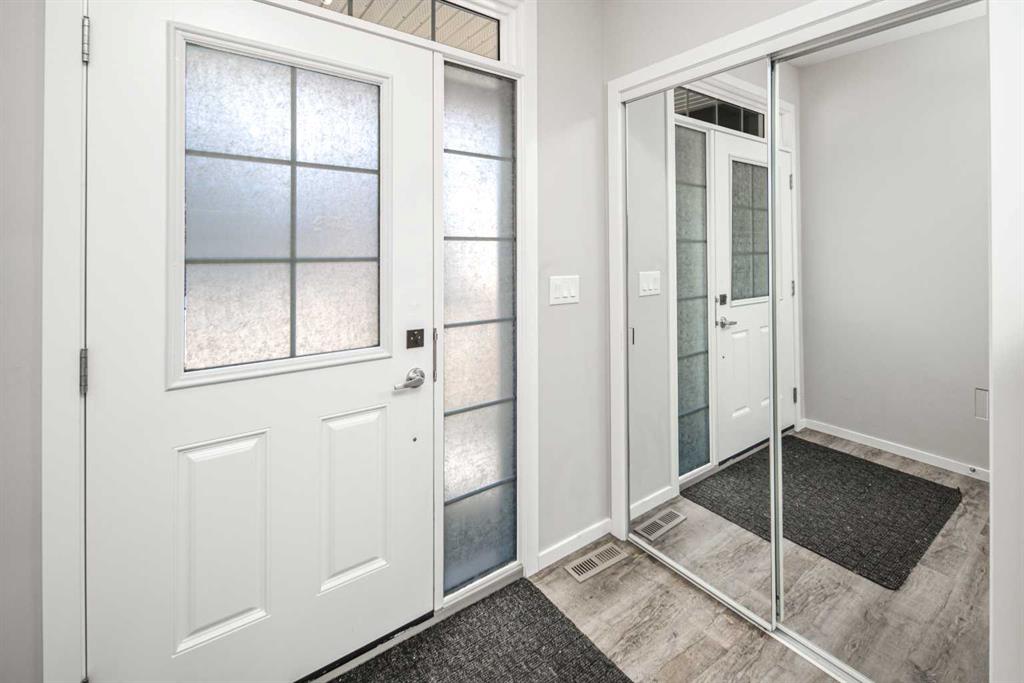 Additional image 5 of 94 Yorkstone Heath SW, Calgary, AB, T2X 4S3
