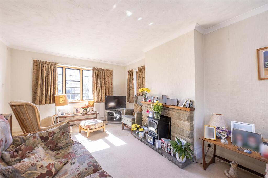 Carisbrooke Road, Harpenden photo 3