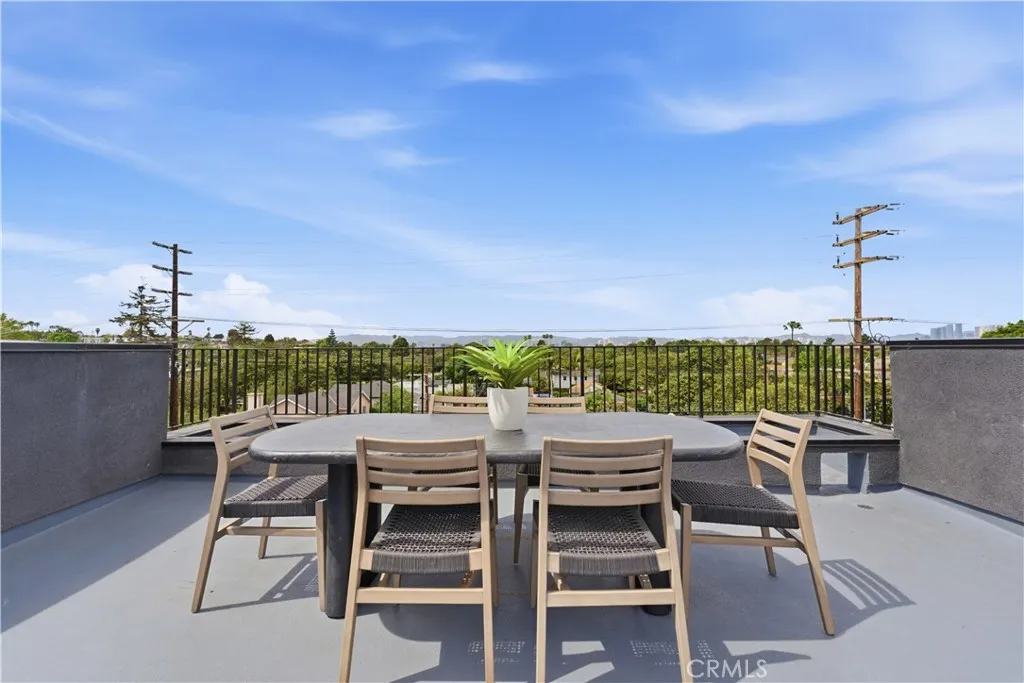 Additional image 14 of 11702 Charnock Road, Los Angeles, CA 90066