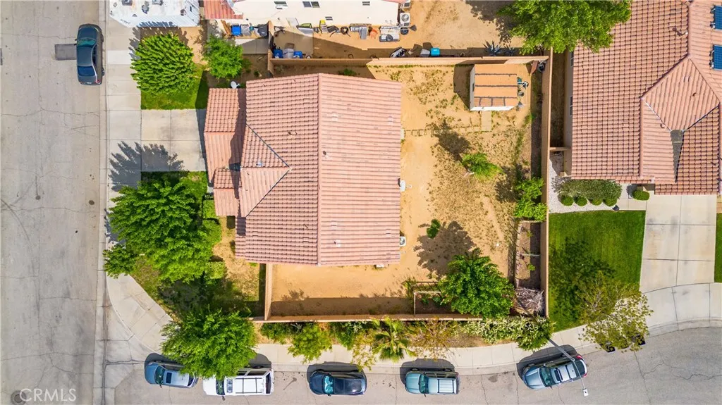 2822 Emerald Ln, Lancaster, CA 93535