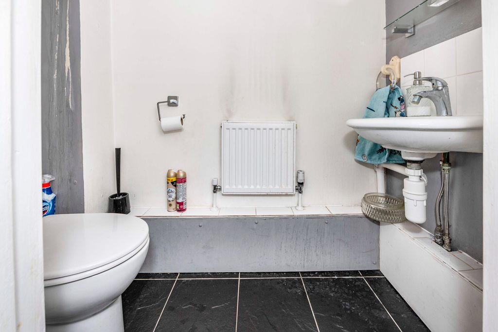 Additional image 13 of 1 bed maisonette for saleBevis Close, Dartford DA2