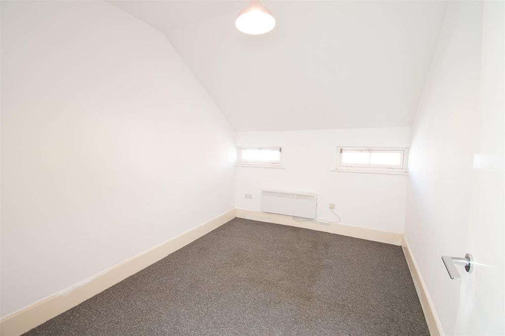 Additional image 19 of 2 bed flat to rentDock View Road, Barry CF63