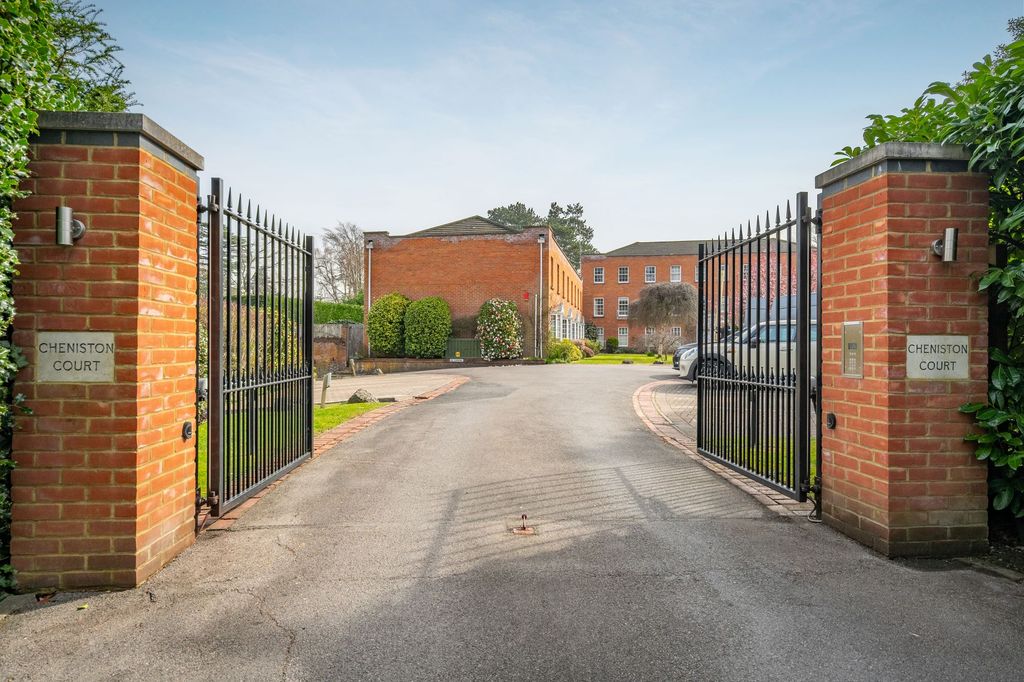 Additional image 10 of 2 bed end terrace house for saleCheniston Court, Sunningdale SL5