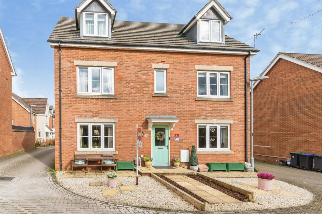 Leventon Place, Hilperton, TROWBRIDGE