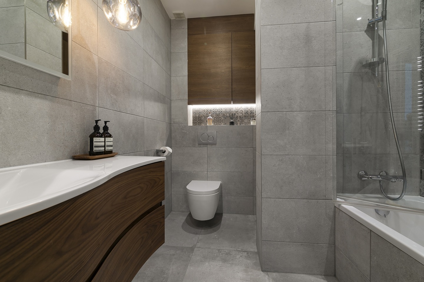 Additional image 8 of 2 Bed Flat, Herbal Hill Gardens, EC1R, N1 7GU