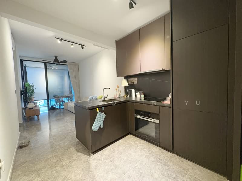 89 Holland Road photo 2