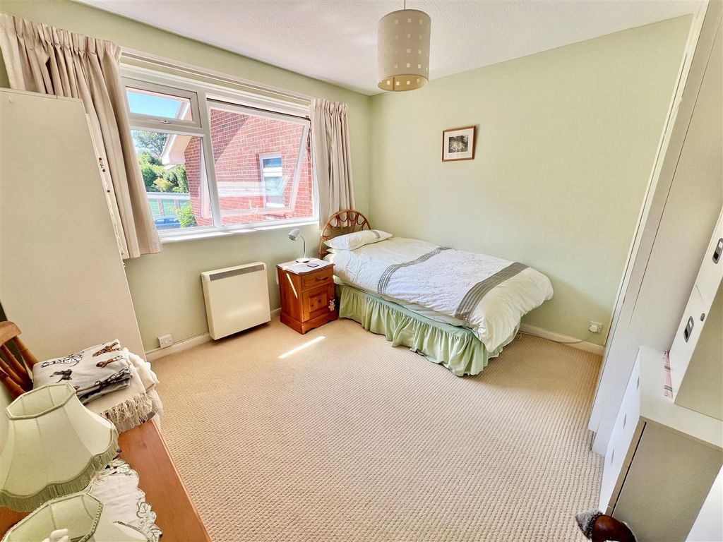 Additional image 8 of 2 bed flat for saleFreshwater, Isle Of Wight PO40