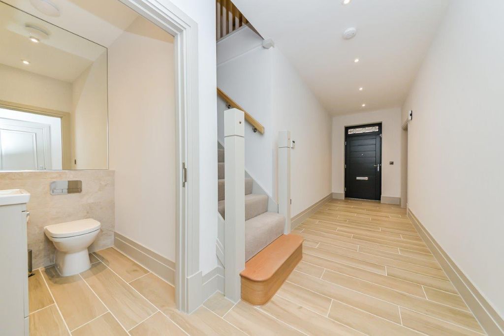 Additional image 26 of 6 bed detached house to rentClaremont Gardens, Norfolk Road, Edgbaston, Birmingham B15