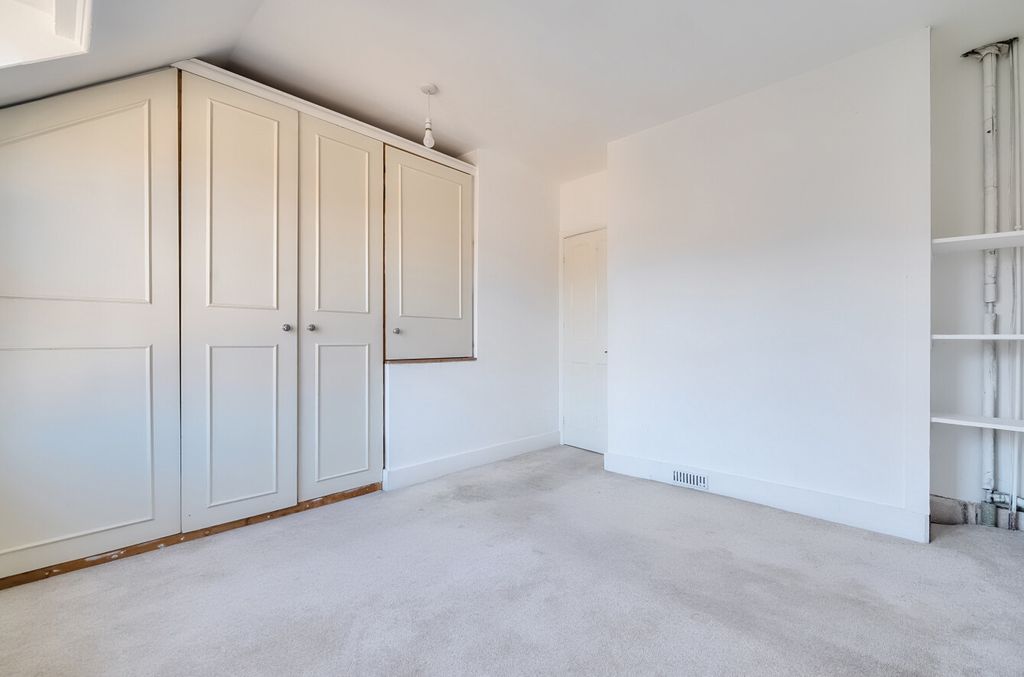 Additional image 8 of 2 bed semi-detached house for saleHaslemere, Surrey GU27