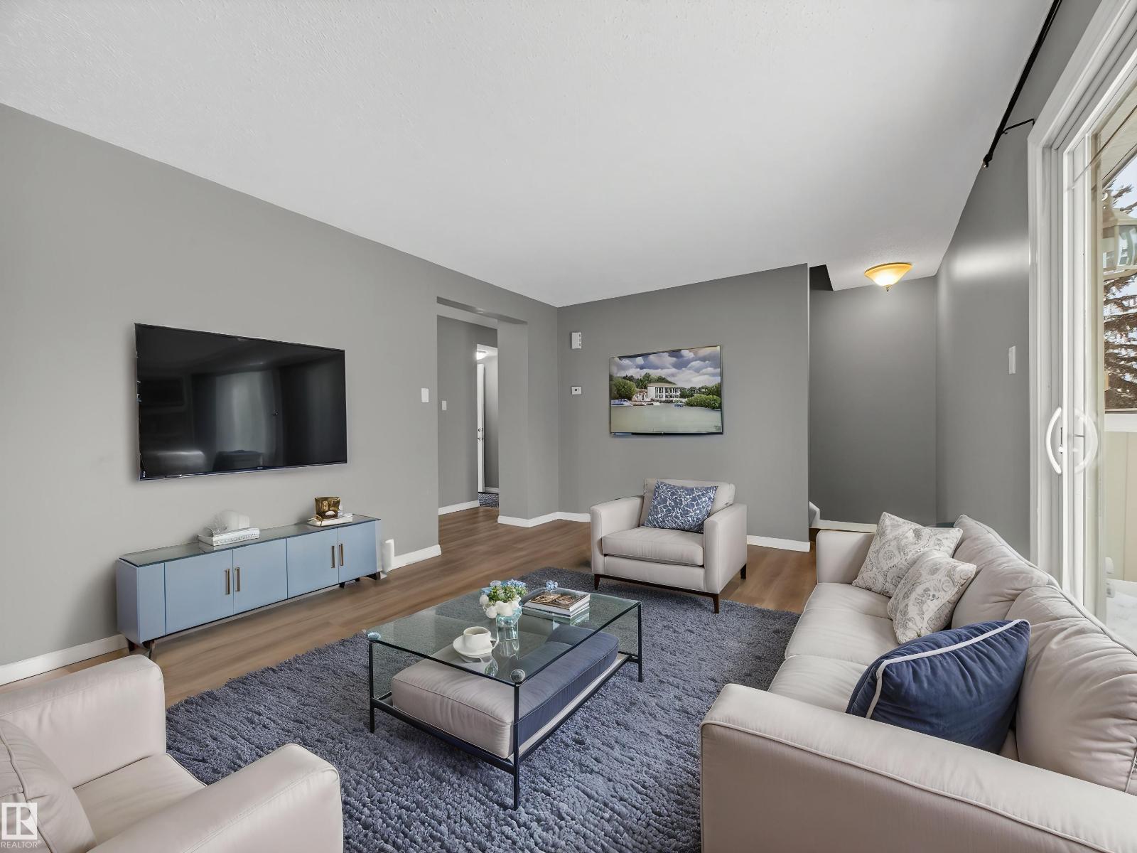 7715 37 Avenue NW, Edmonton, AB, T6K1T9