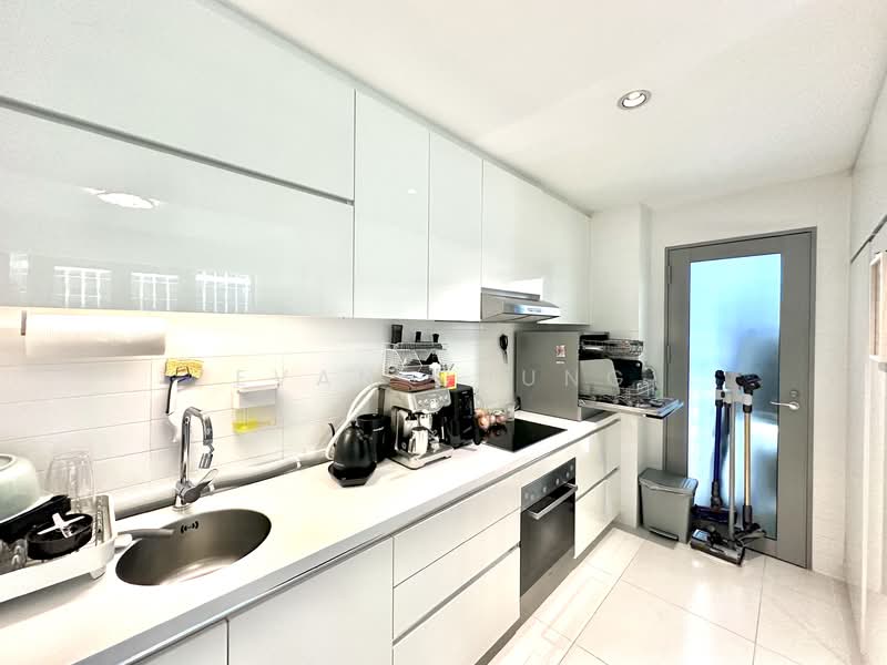 1 Shenton Way photo 2