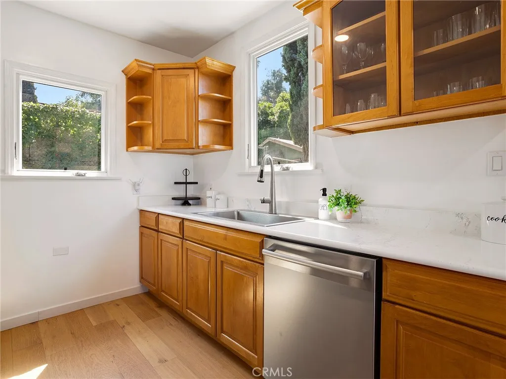 Additional image 83 of 1825 Altivo Way, Echo Park, CA 90026
