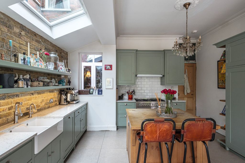 Additional image 10 of 3 bed terraced house for saleKings Road, Willesden, London NW10