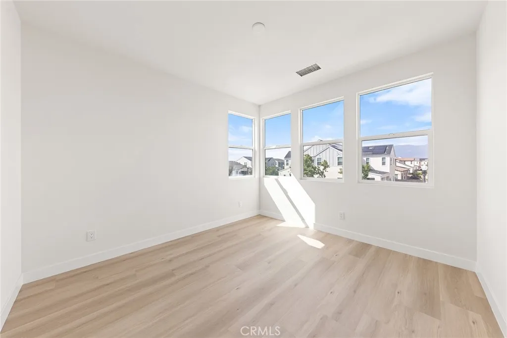 Additional image 39 of 2530 E Penelope Ln, Ontario, CA 91762