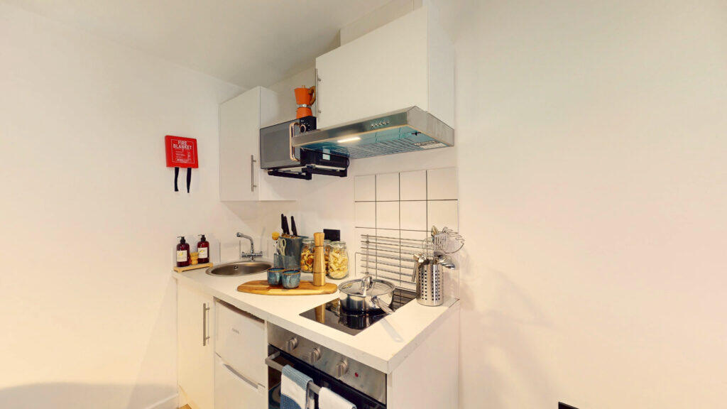 Additional image 2 of Studio 4, Pershore Road, Stirchley, Birmingham, B30 2YA