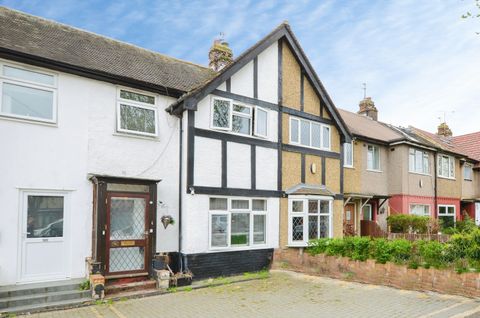 Berkeley Avenue, Greenford UB6