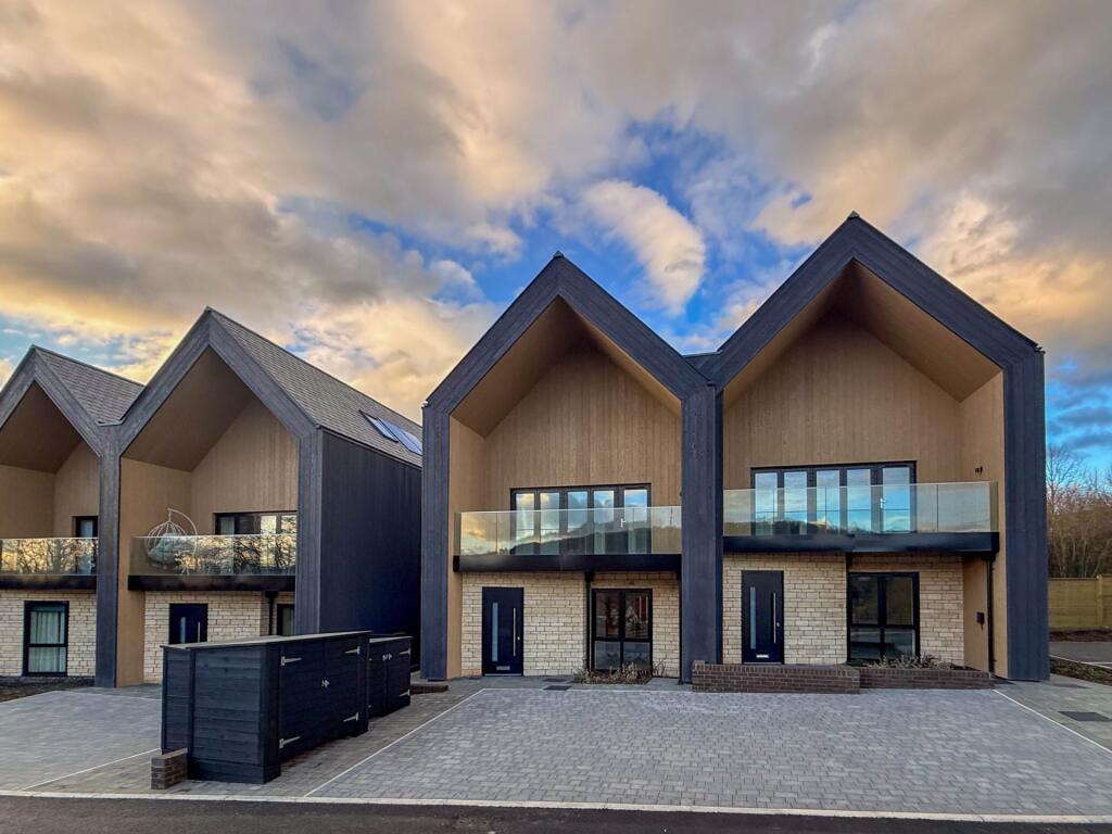 Plot 3, Porta, Lambridge