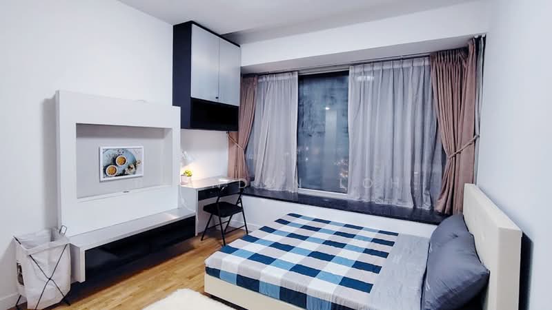 65 Jurong West Central 3 photo 2