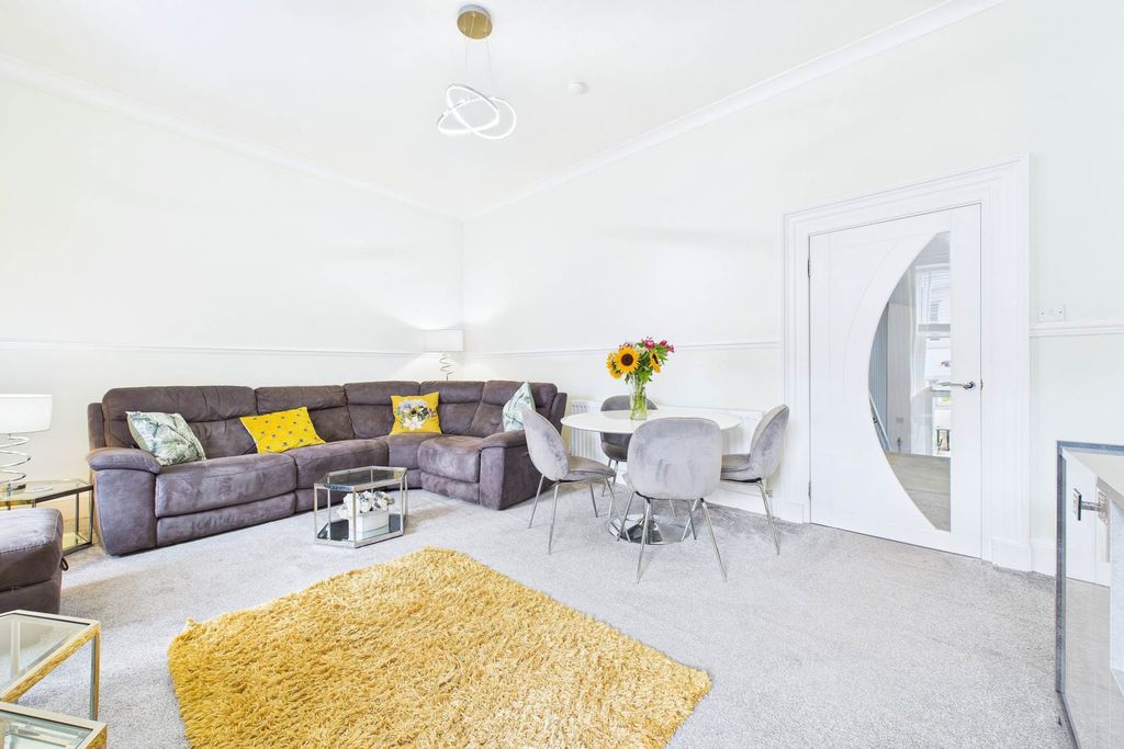 Additional image 4 of 3 bed flat for saleBloomgate, Lanark ML11