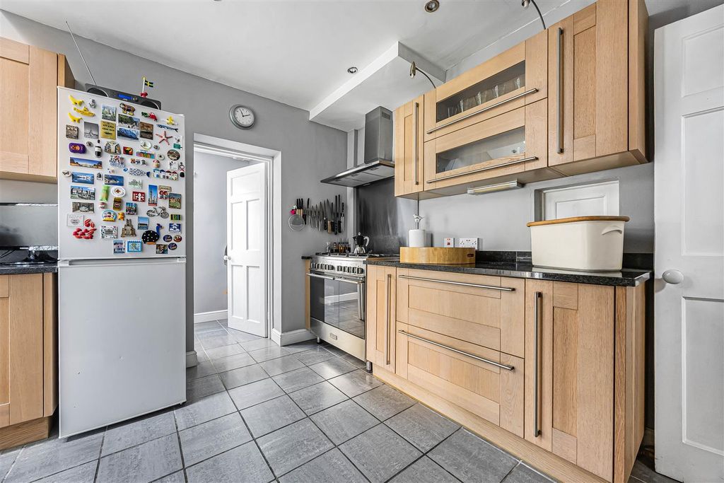 Additional image 9 of 3 bed detached house for saleShinfield Road, Reading RG2