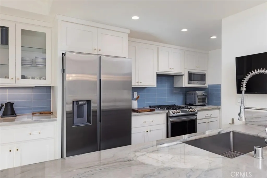 Additional image 11 of 1030 Palo Verde Avenue, Long Beach, CA 90815