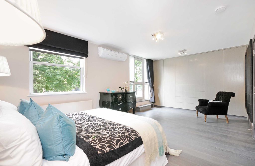 Additional image 8 of 4 bed detached house to rentCourt Close, St John's Wood Park, St John's Wood, London NW8