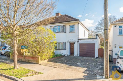 River Drive, Upminster RM14