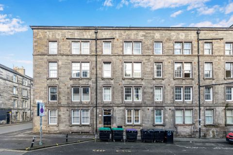 1/37 Bothwell House, Bothwell Street, Easter Road, Edinburgh EH7