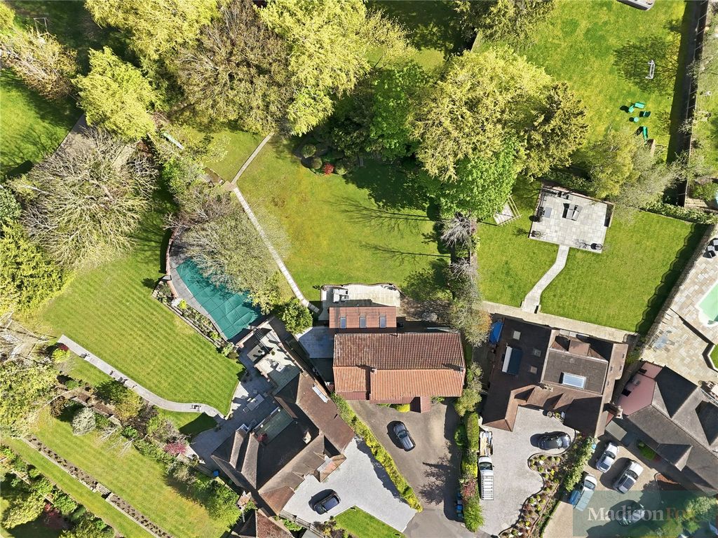 Additional image 29 of 5 bed detached house for saleParkland Close, Chigwell, Essex IG7