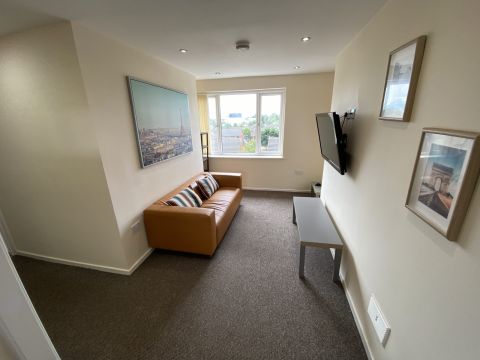 Minster Court, Liverpool L7, Room to rent