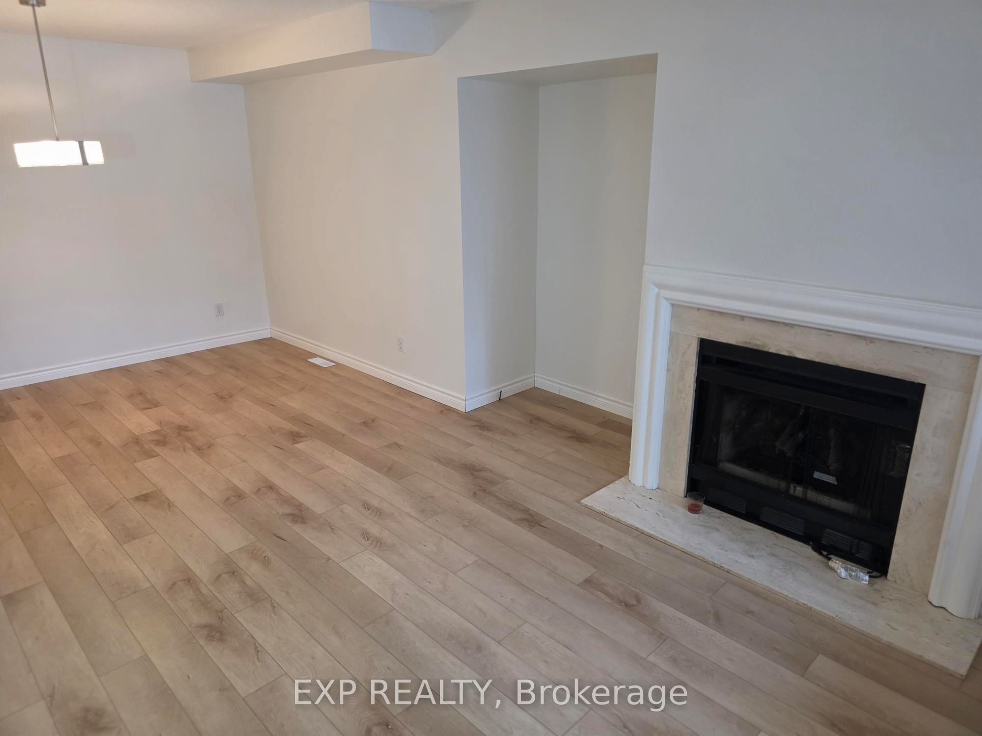 Additional image 2 of 1296 Valerie Crescent W, Oakville, ON, L6J 7E5