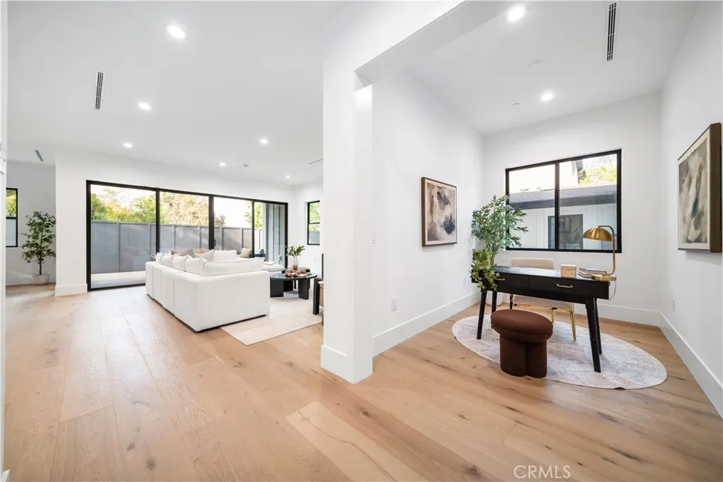 Additional image 88 of 5623 Oso Ave, Woodland Hills, CA 91367
