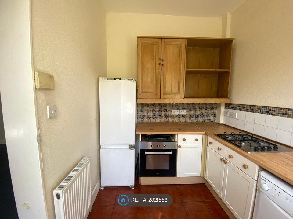 Additional image 11 of 3 bed terraced house to rentParkhill Road, Glasgow G43