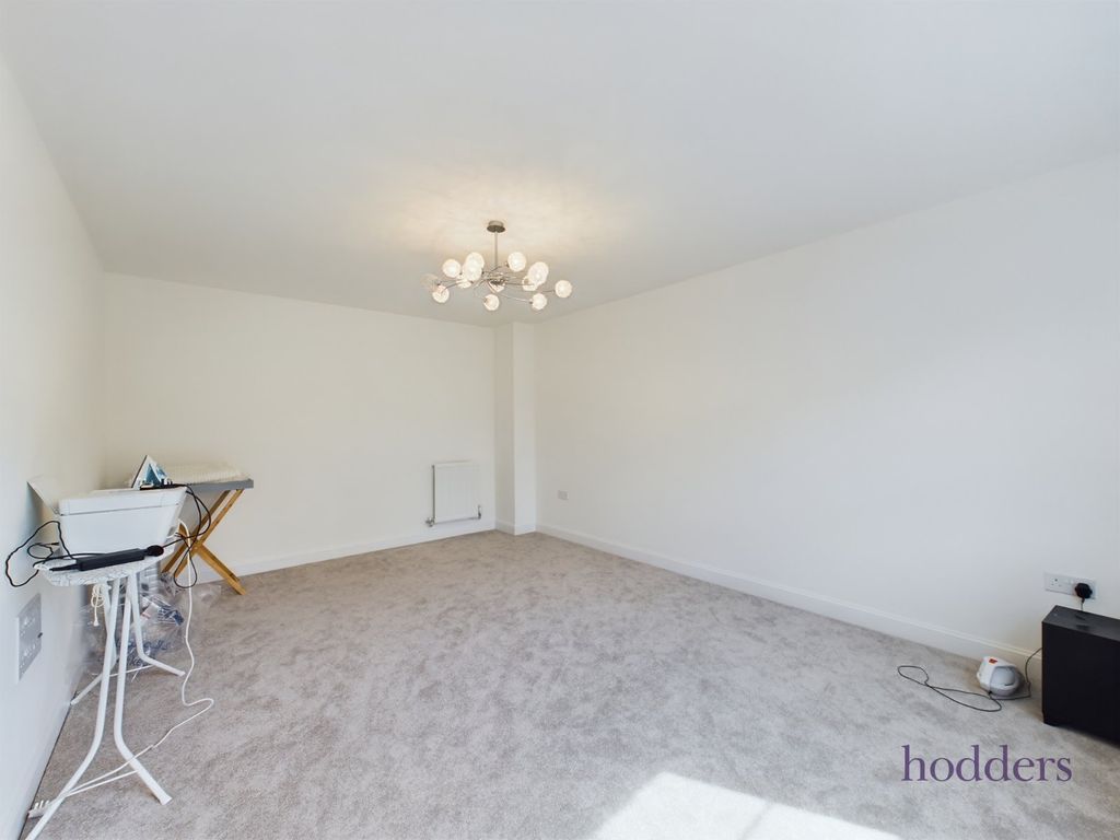 Additional image 19 of 5 bed detached house to rentBlackbess Lane, Chertsey, Surrey KT16