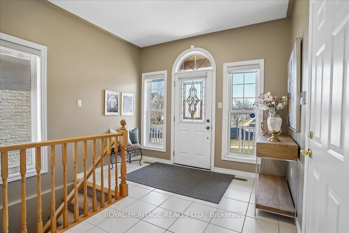 38 Bingham Gate, Clarington, ON, L1E 3K3 photo 4