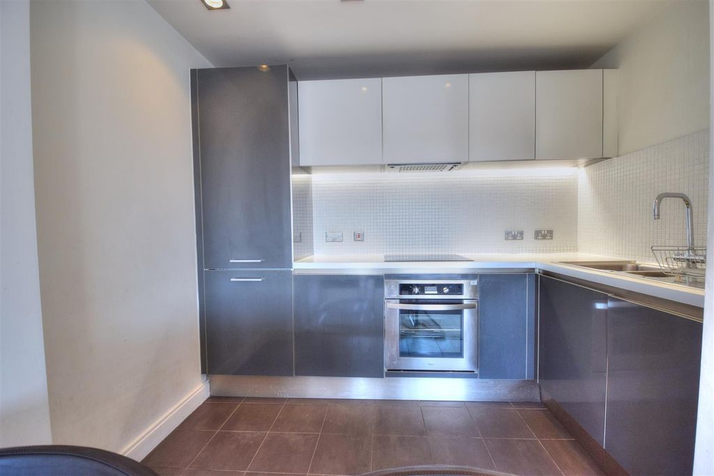 Additional image 7 of 2 bed flat to rent37 Strand Street, Liverpool L1