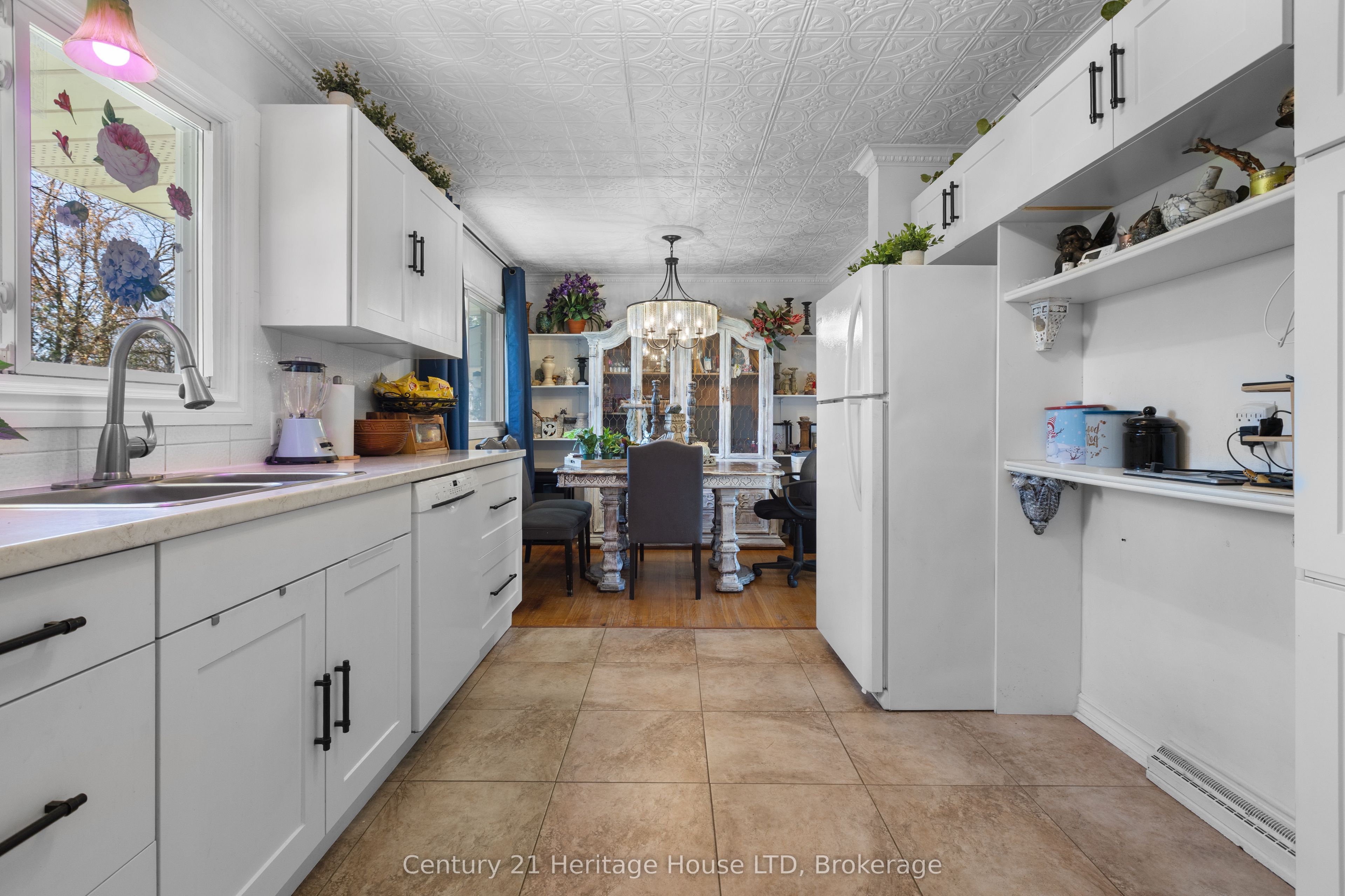 Additional image 6 of 8 Saturn Court, St. Catharines, ON, L2M 2T1