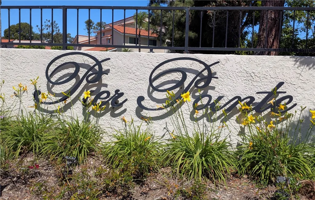 19152 Shoreline Ln, Huntington Beach, CA 92648