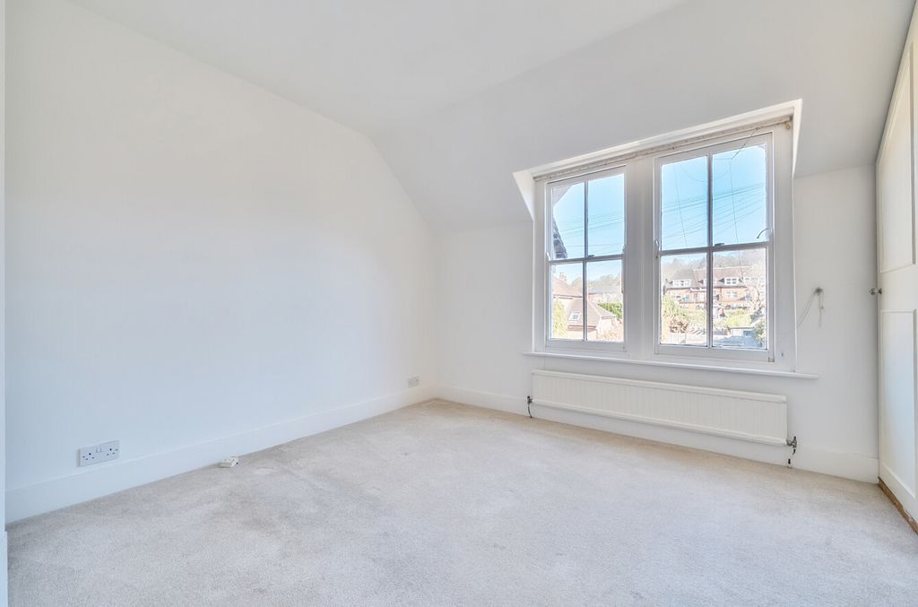 Additional image 7 of 2 bed semi-detached house for saleHaslemere, Surrey GU27