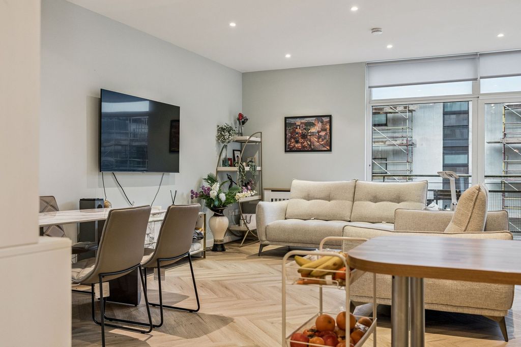 Additional image 6 of 2 bed flat for saleGlasgow Harbour Terraces, Flat 4/3, Glasgow Harbour, Glasgow G11