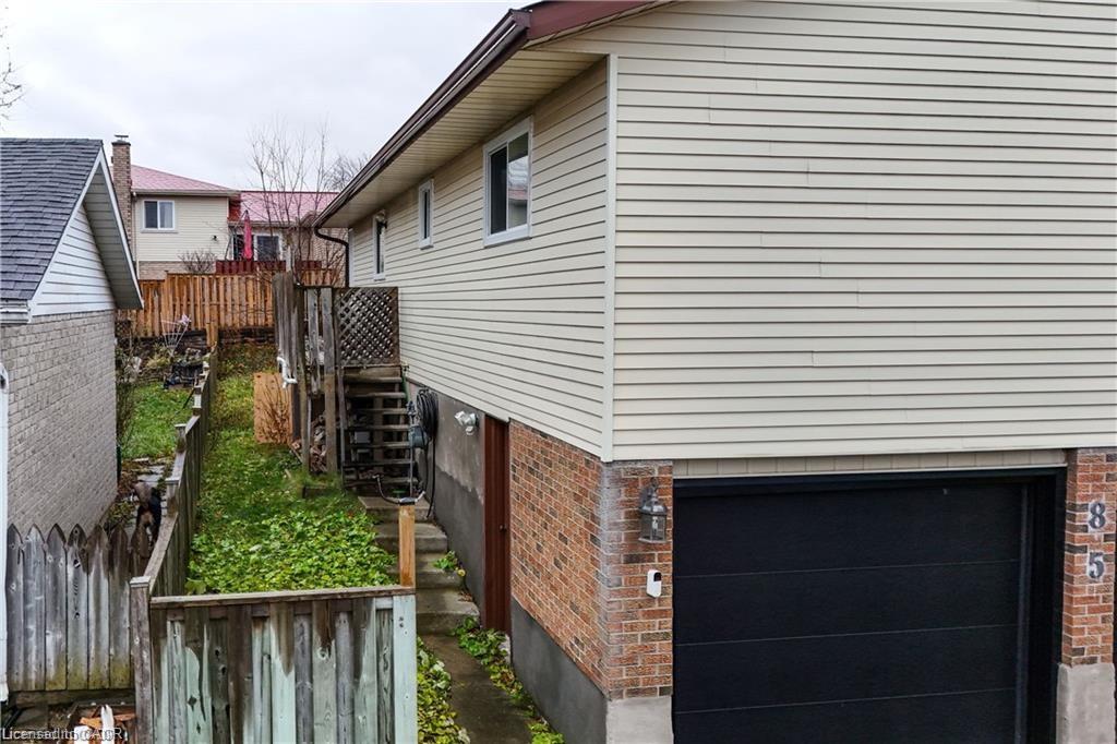 85 High Acres Crescent, Kitchener, ON, N2N 2S3 photo 2