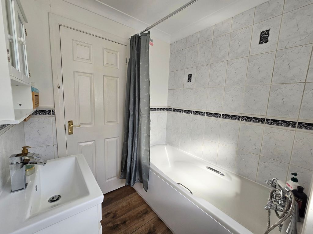 Additional image 15 of 3 bed semi-detached house for saleWaun Bant Road, Kenfig Hill CF33