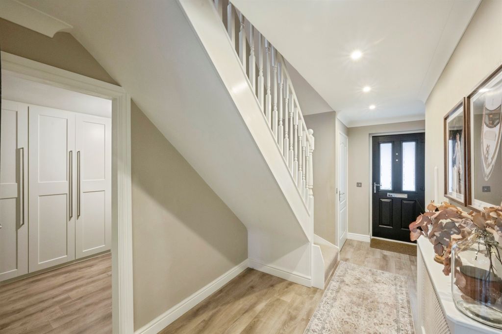 Additional image 6 of 4 bed detached house for saleLindsey Drive, Crowle, Scunthorpe DN17
