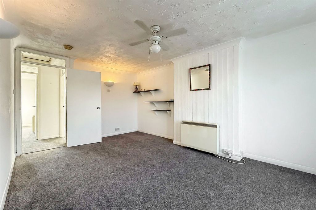 Additional image 14 of 2 bed bungalow for saleAdmirals Walk, Littlehampton, West Sussex BN17