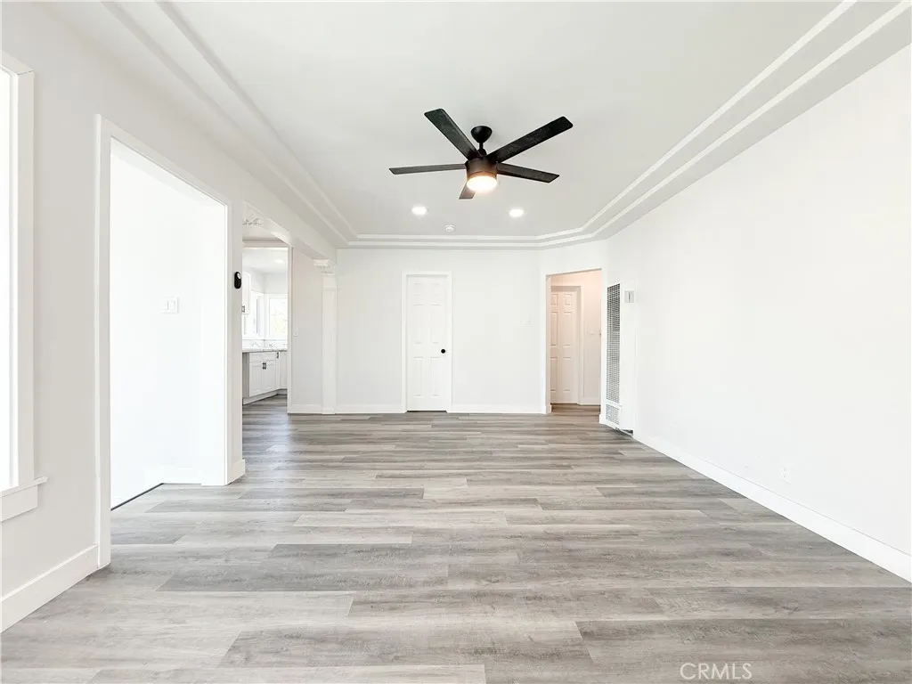 Additional image 34 of 220 W 98th Street, Los Angeles, CA 90003