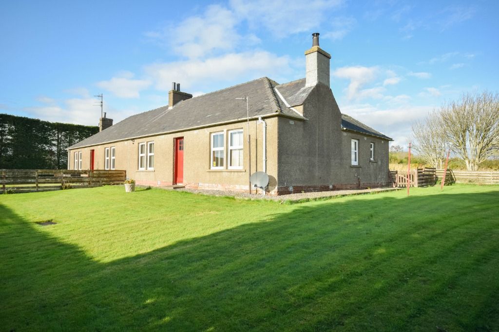 3 bed semi-detached house to rentOver Bow Farm, Forfar, Angus DD8